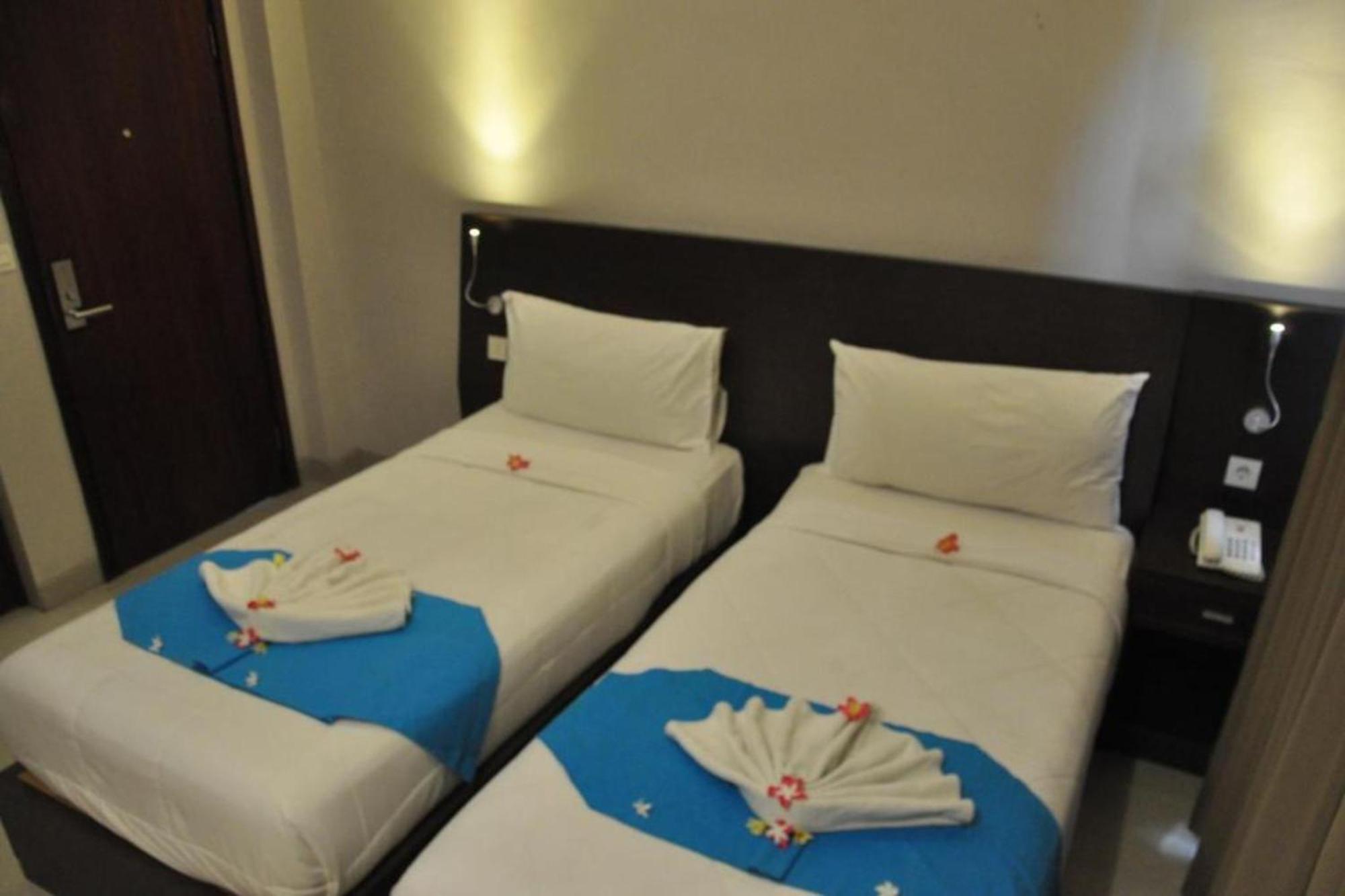Hotel Akarsa Transit Sanur Exterior foto