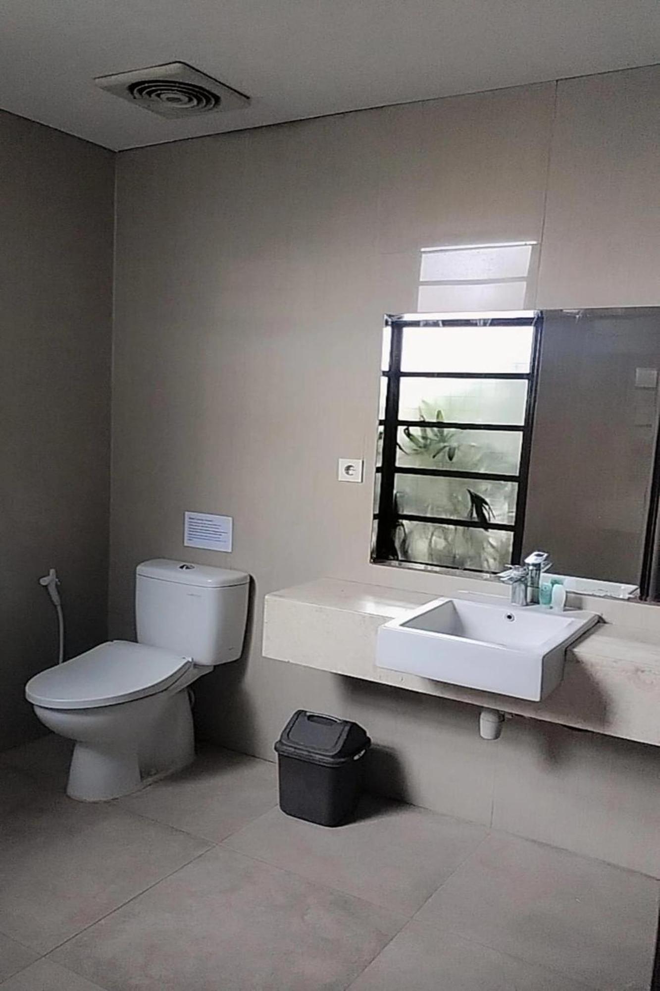 Hotel Akarsa Transit Sanur Exterior foto